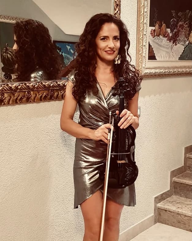 Profile photo of Blerina, Violin tutor at Wiingy