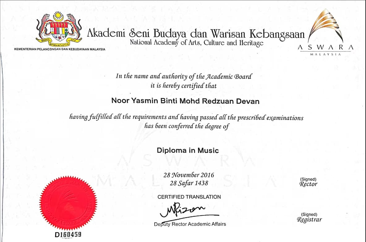 Verified degree or teaching certification of Yasmin 