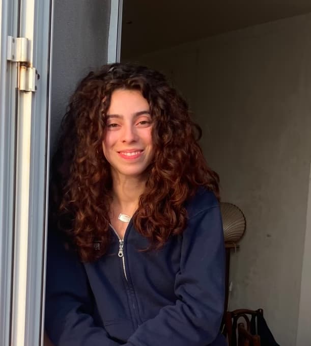 Profile photo of Daphne, French tutor at Wiingy 