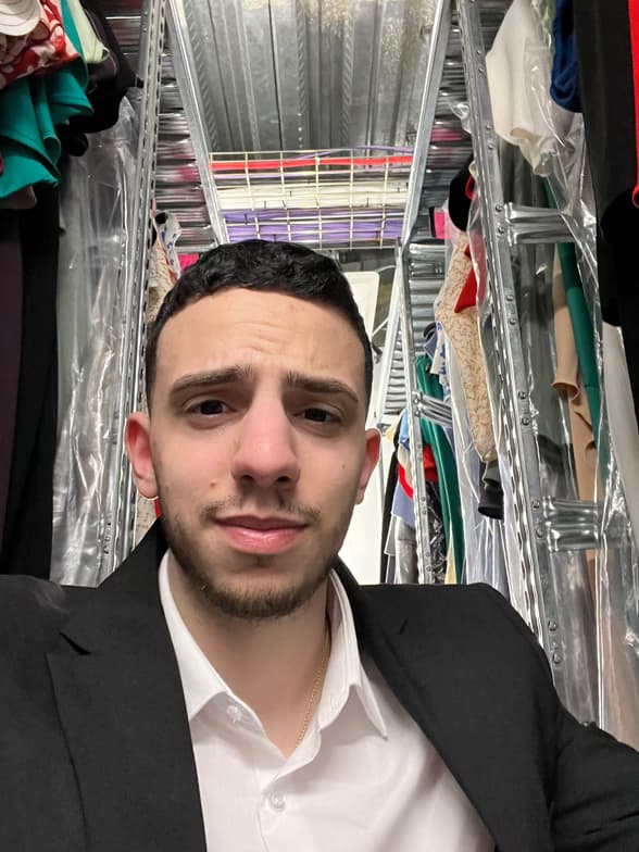 Profile photo of Alexander , English tutor at Wiingy 