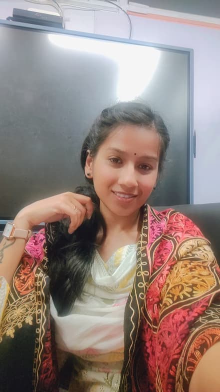 Profile photo of Muskan, Physics tutor at Wiingy 