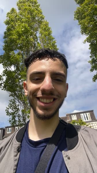 Profile photo of Alexander , English tutor at Wiingy 