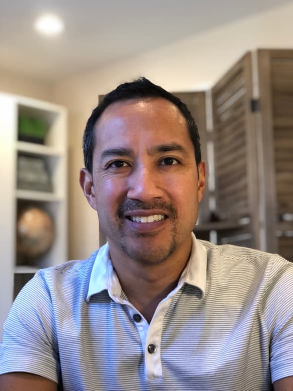 Profile photo of Carlos, Piano tutor at Wiingy