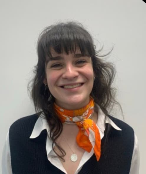 Profile photo of Thea, French tutor at Wiingy 