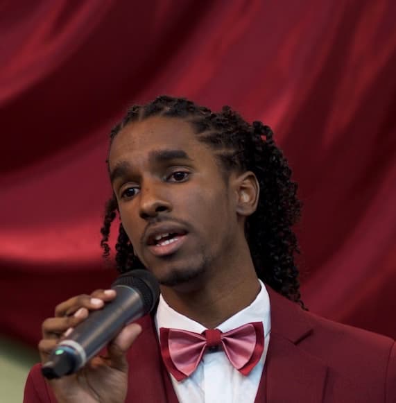 Profile photo of Lyndon, Singing tutor at Wiingy