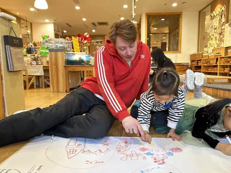 Profile photo of Barnaby, English tutor at Wiingy 