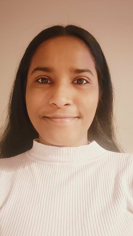 Profile photo of Hirushi, English tutor at Wiingy