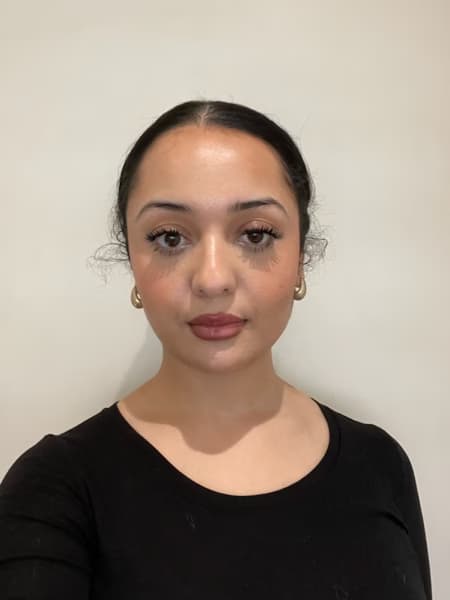 Profile photo of Yalda, English tutor at Wiingy 