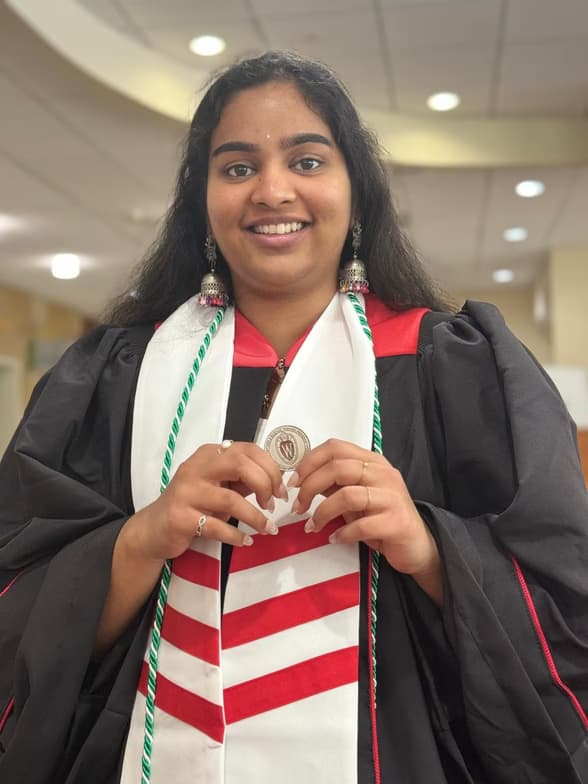 Profile photo of Narayani Meghna, Economics tutor at Wiingy 