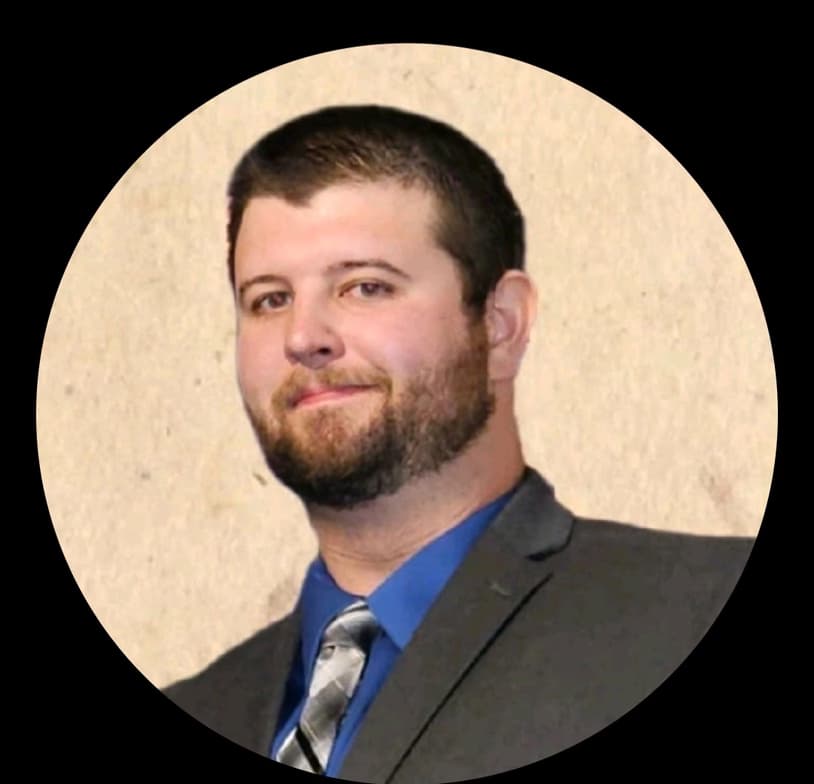 Profile photo of Jeffery, Economics tutor at Wiingy