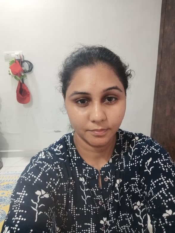 Profile photo of vidushi, Engineering tutor at Wiingy 