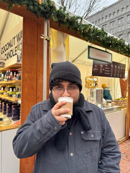 Profile photo of George, Economics tutor at Wiingy 