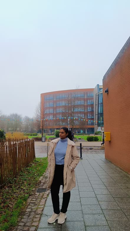 Profile photo of Shanmugapriya, English tutor at Wiingy