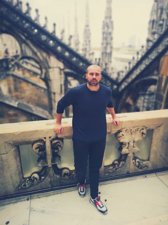 Profile photo of Victor, Graphic Design & Related Tools tutor at Wiingy 