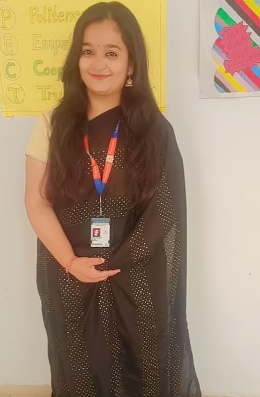 Profile photo of Reshu, Economics tutor at Wiingy