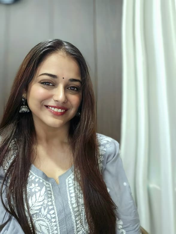 Profile photo of Nisha, Economics tutor at Wiingy 