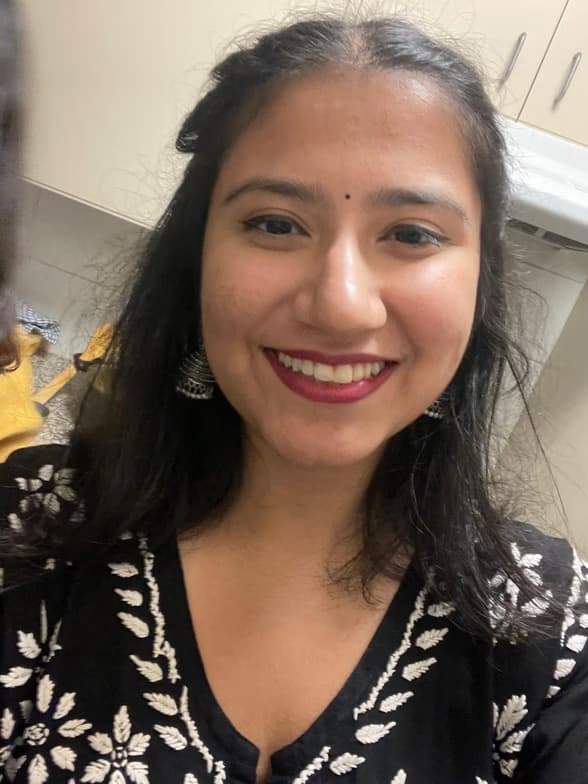 Profile photo of Liza, French tutor at Wiingy 