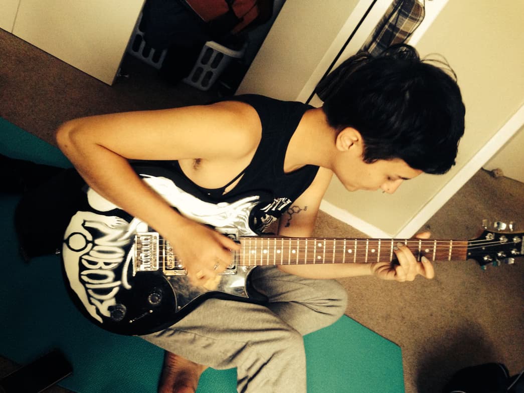 Profile photo of Ezra, Guitar tutor at Wiingy 