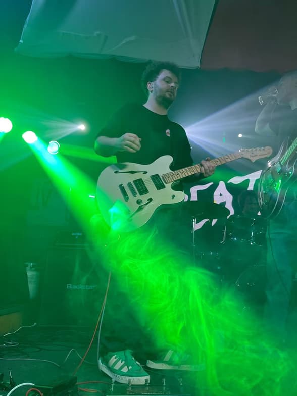 Profile photo of Lluis, Guitar tutor at Wiingy 