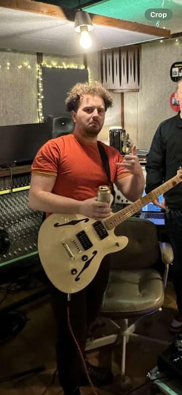 Profile photo of Lluis, Guitar tutor at Wiingy 