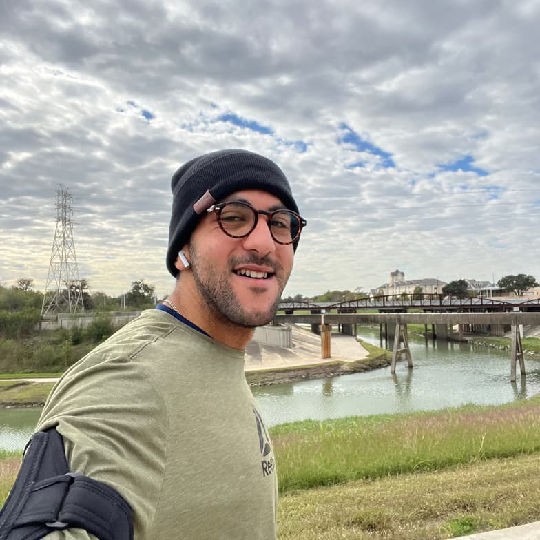 Profile photo of Ramy , Economics tutor at Wiingy