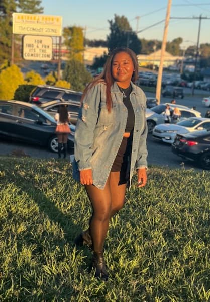 Profile photo of Malika, English tutor at Wiingy