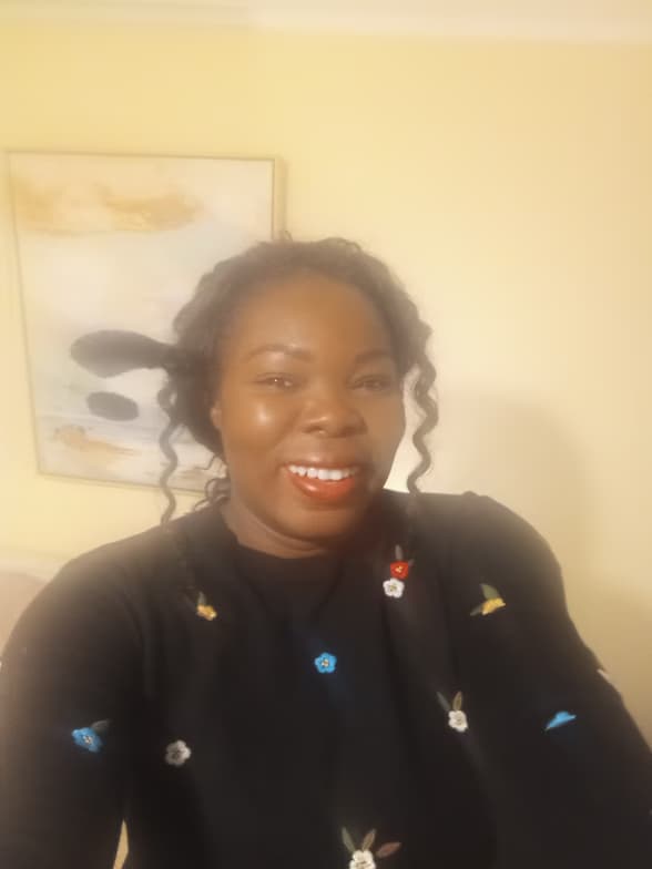 Profile photo of Marie, English tutor at Wiingy 