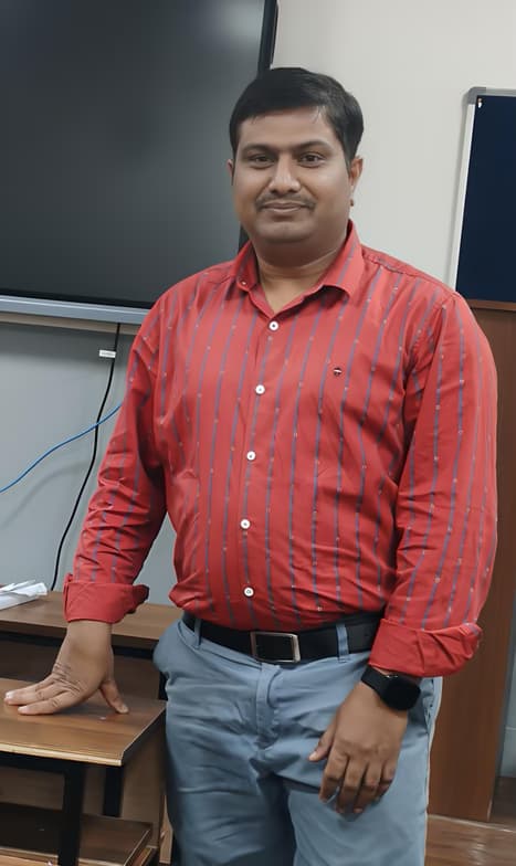 Profile photo of Nagaboina, Chemistry tutor at Wiingy 