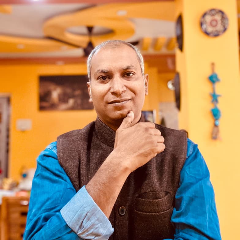 Profile photo of Sumanta, Chemistry tutor at Wiingy 