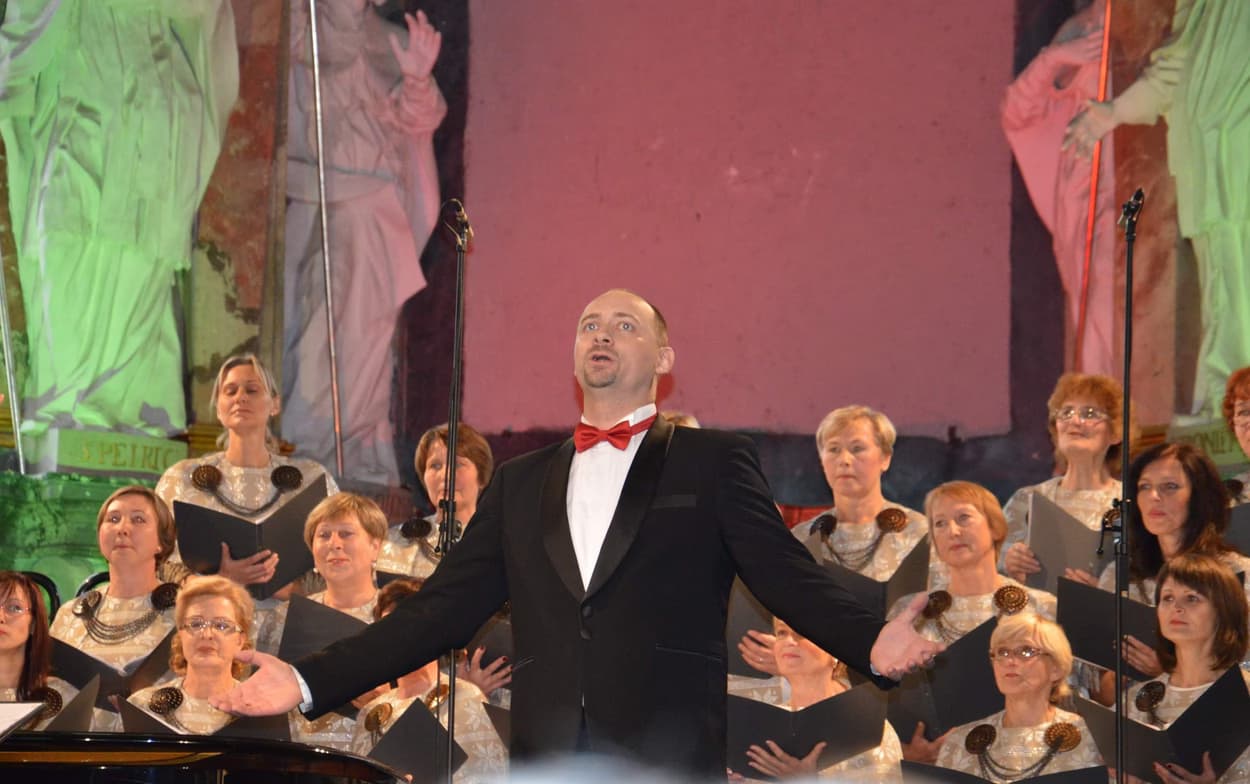 Casual photos of Algirdas, Wiingy tutor 