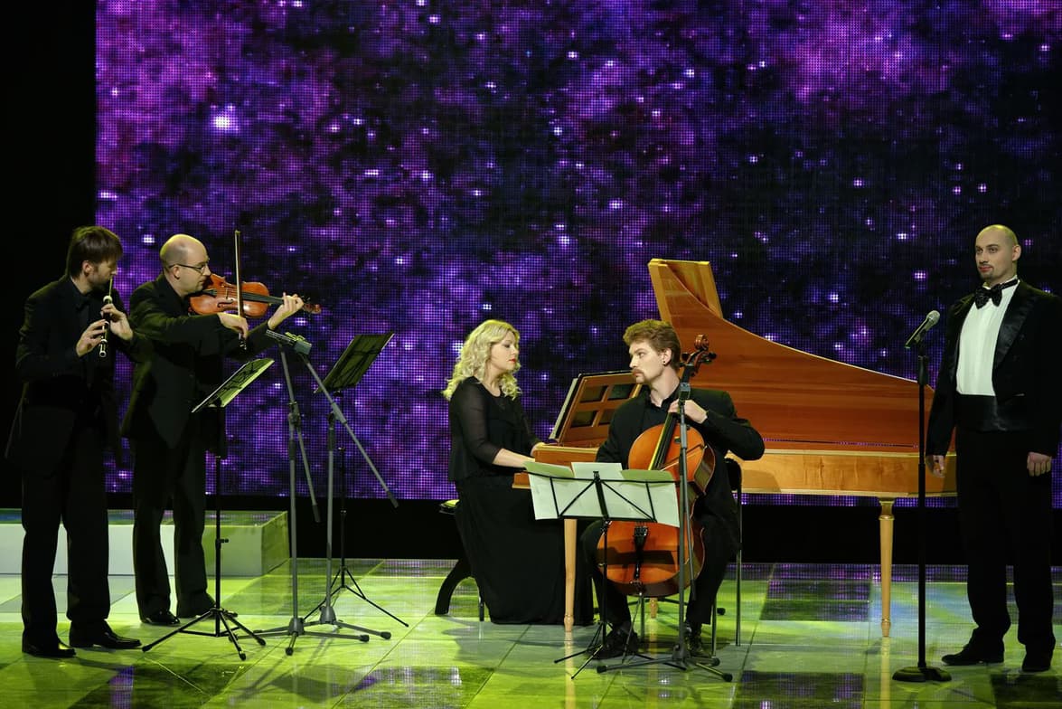 Casual photos of Algirdas, Wiingy tutor 