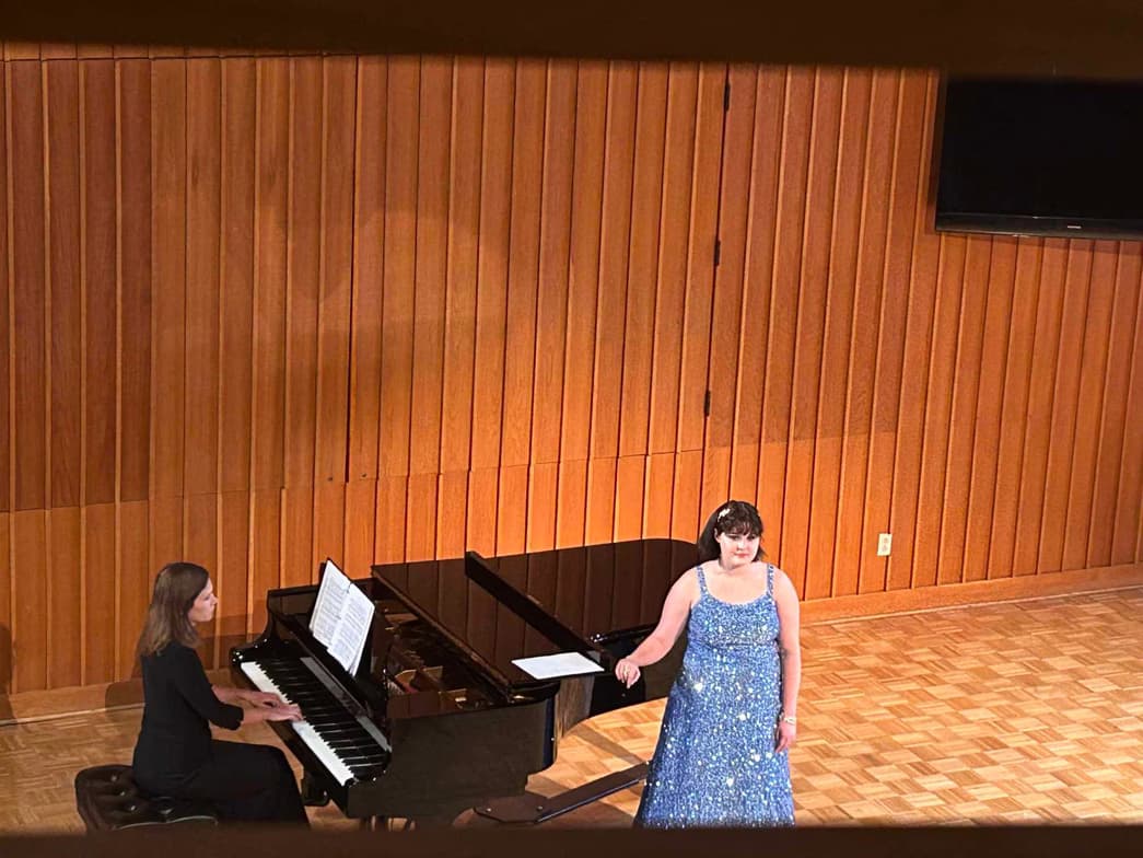 Profile photo of Julia, Singing tutor at Wiingy 