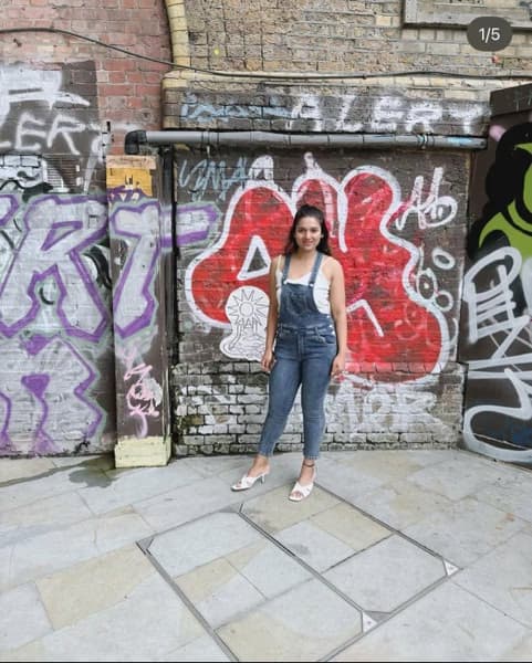 Profile photo of Divya, English tutor at Wiingy