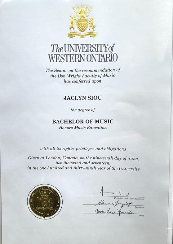 Verified degree or teaching certification of Jaclyn  