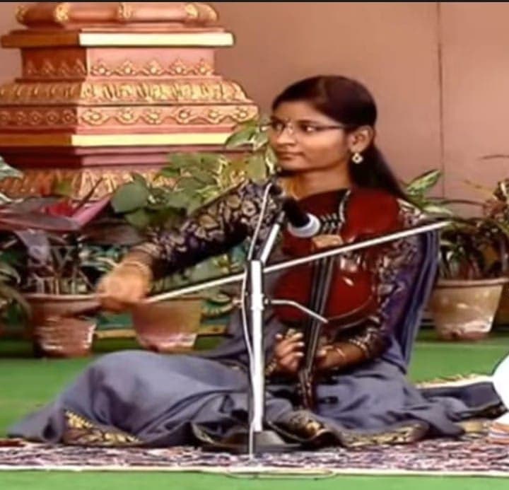 Casual photos of Sunanda, Wiingy tutor 