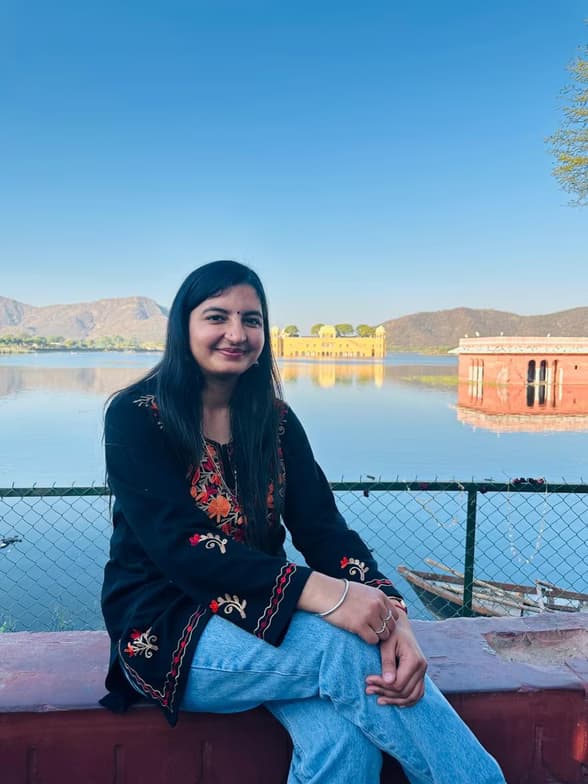 Profile photo of Himanshi , Chemistry tutor at Wiingy 