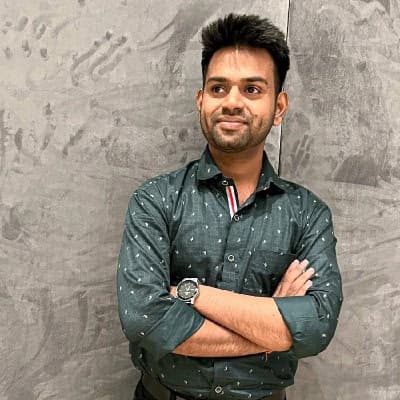 Profile photo of Aarav, Yoga tutor at Wiingy 