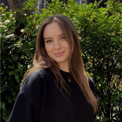 Profile photo of Abigail	, GMAT tutor at Wiingy 