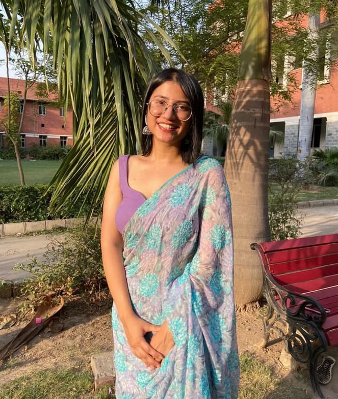 Profile photo of Liza, French tutor at Wiingy 