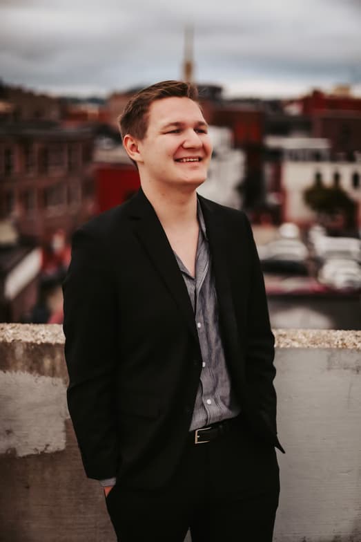 Profile photo of Alex, Piano tutor at Wiingy 