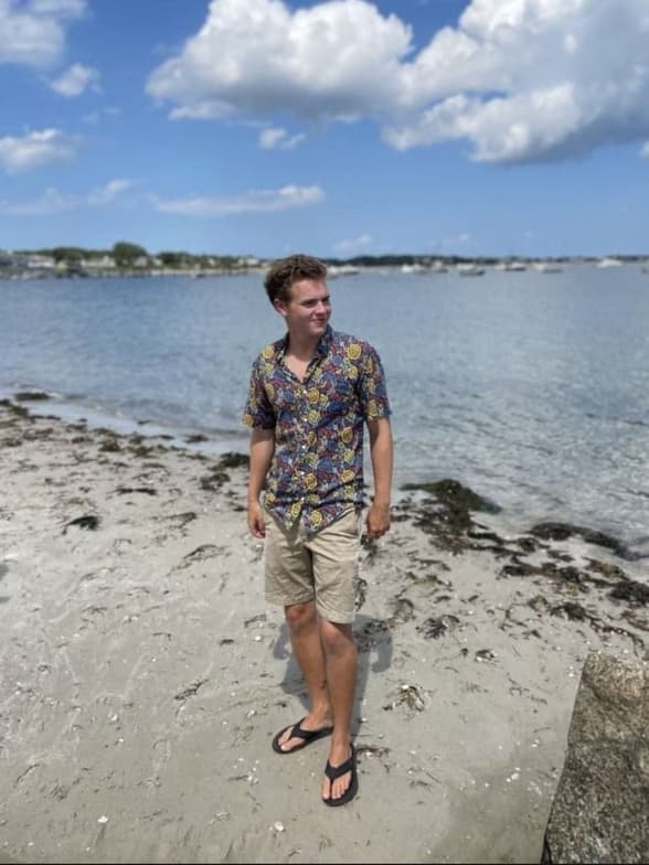 Profile photo of Cash, Guitar tutor at Wiingy 