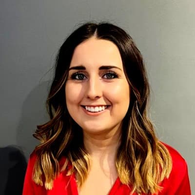 Profile photo of Amara, Physics tutor at Wiingy 