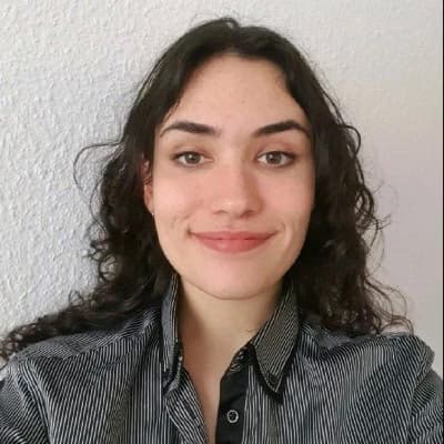 Profile photo of Amira, Computer Science tutor at Wiingy 