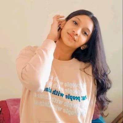 Profile photo of Anita, Hindi tutor at Wiingy