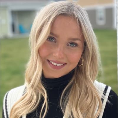 Profile photo of Aria, Architecture tutor at Wiingy