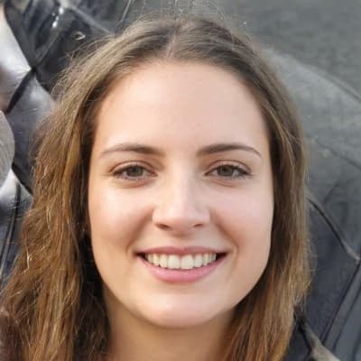 Profile photo of Aria	, English tutor at Wiingy 