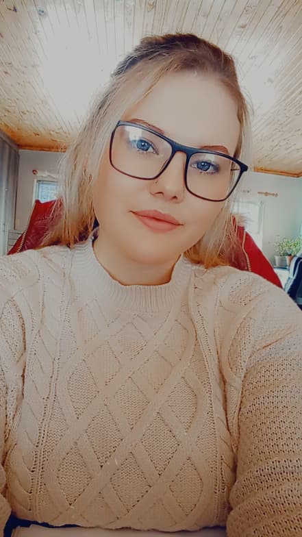 Profile photo of Armoné , English tutor at Wiingy 