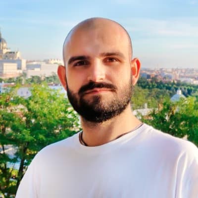 Profile photo of Asher, AP tutor at Wiingy 