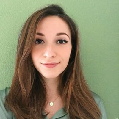 Profile photo of Aurora, Chemistry tutor at Wiingy 