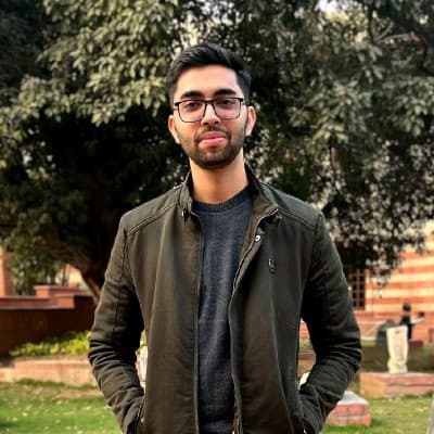 Profile photo of Ayaan, Yoga tutor at Wiingy 